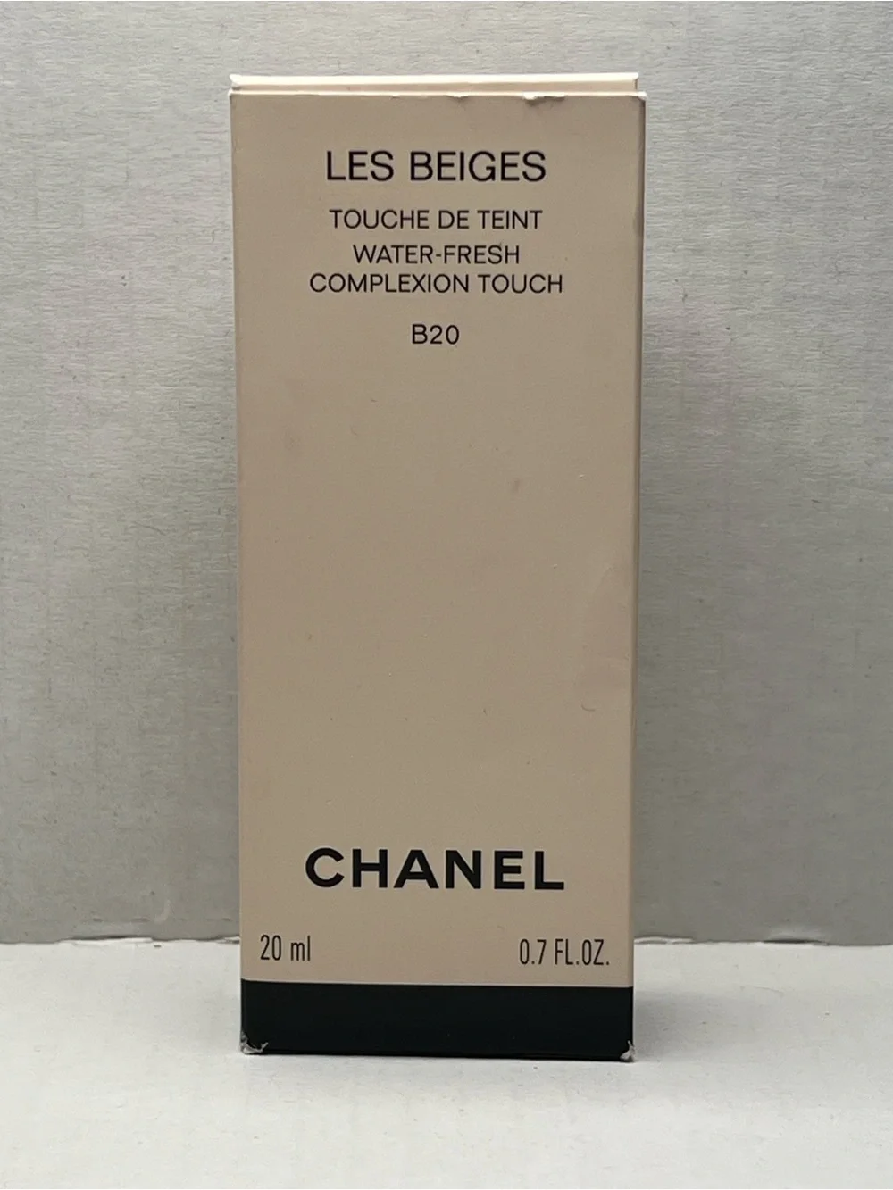CHANEL LES BEIGES Water-Fresh Complexion Touch